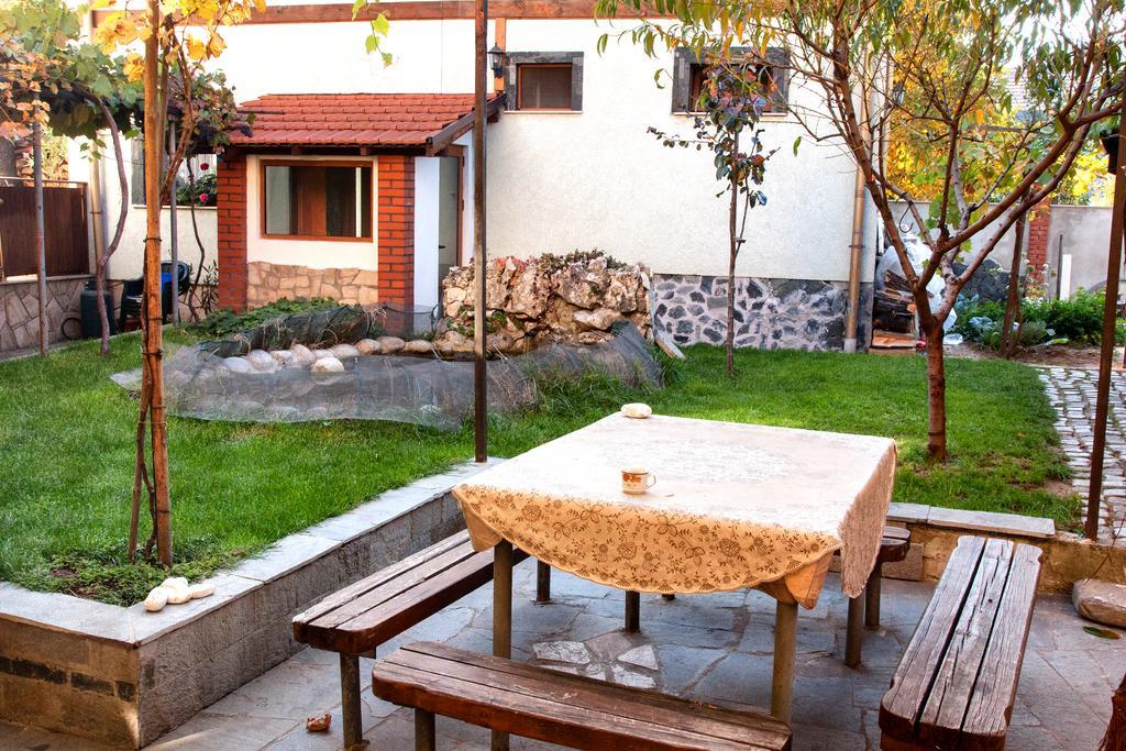 Valevitsata Guesthouse Razlog Exterior foto
