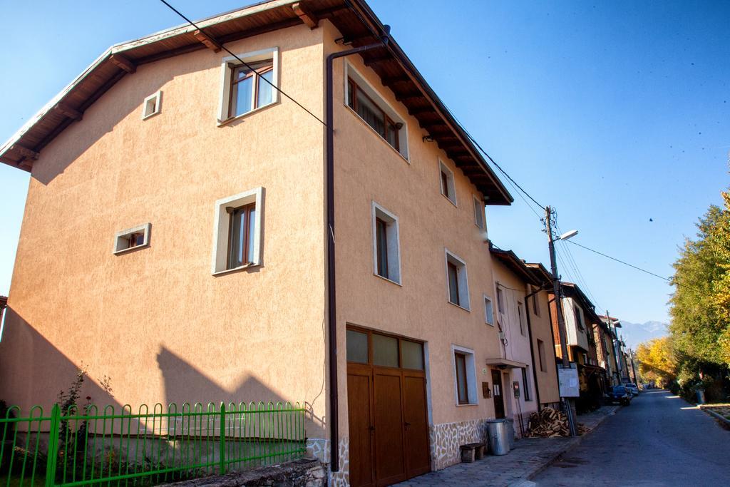 Valevitsata Guesthouse Razlog Exterior foto